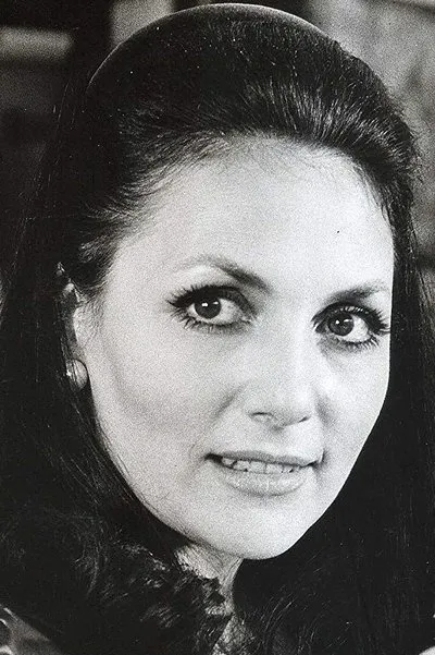 Rose Renée Roth