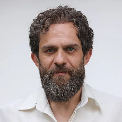 بابک حمیدیان